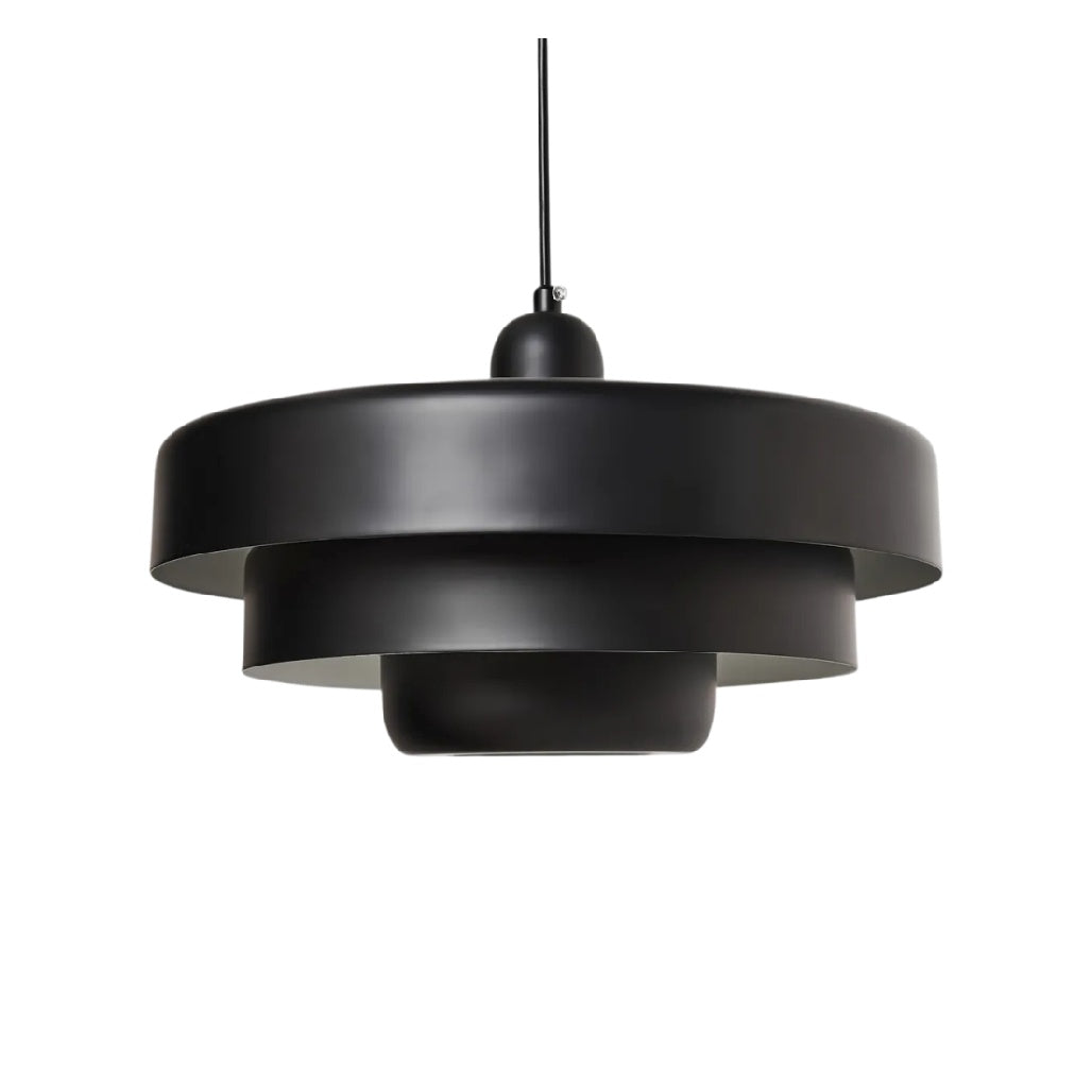 **Titre technique : Suspension design en métal noir à plusieurs niveaux**